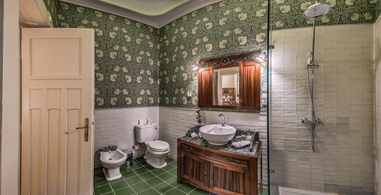 Budapest Art Nouveau Apartment Exterior photo